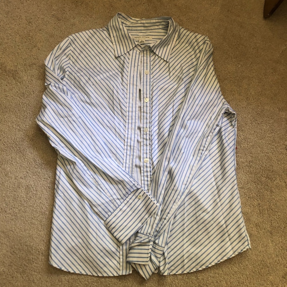 Banana Republic Button Down Shirt